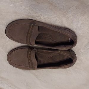Womens slip on shoes